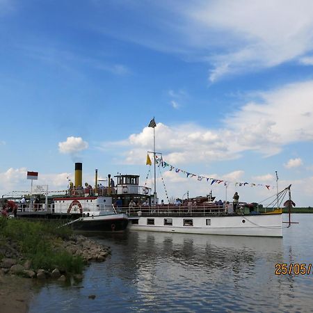 Hotel Hafen Hitzacker - Elbe Экстерьер фото